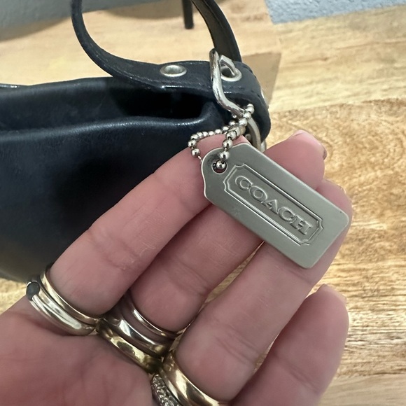 Coach Y2K 2000’s Black Leather Micro Bag with Authentic Coach Star keychain - Picture 2 of 7
